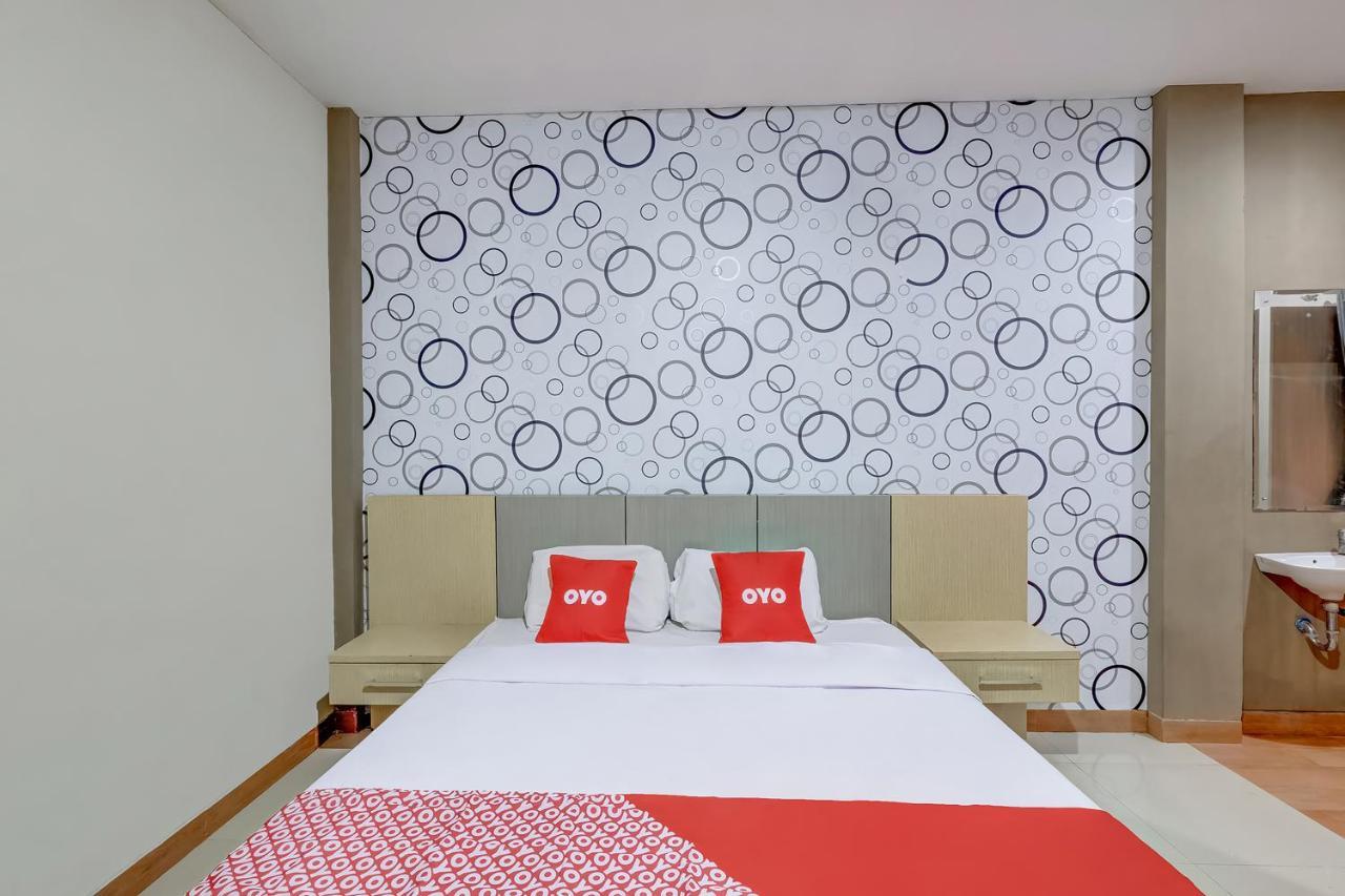 Oyo Flagship 3726 Tembok Batu Residence Tugu Exteriér fotografie