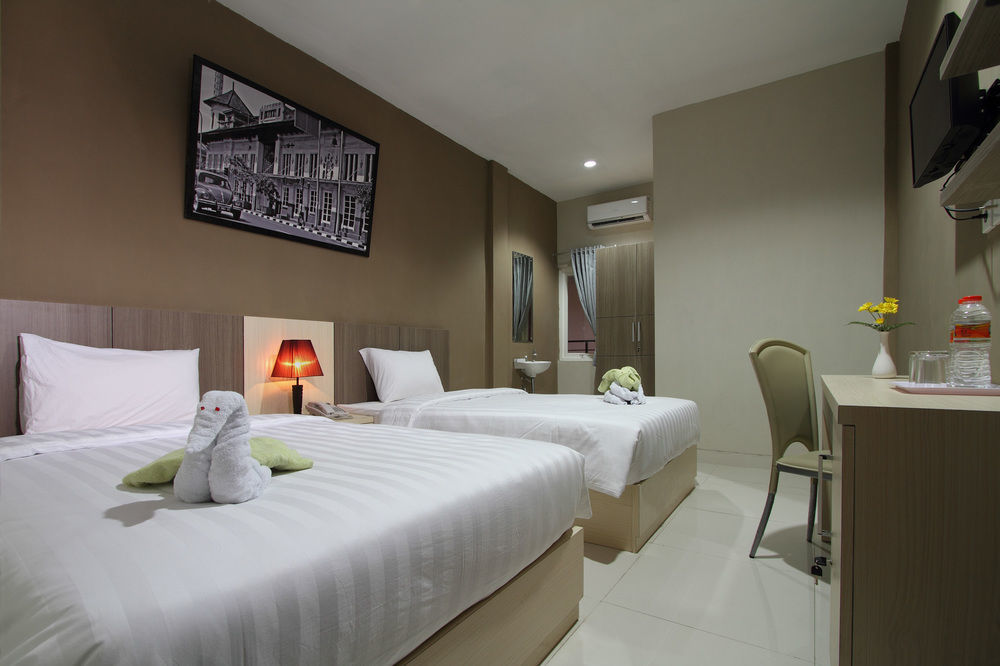Oyo Flagship 3726 Tembok Batu Residence Tugu Exteriér fotografie